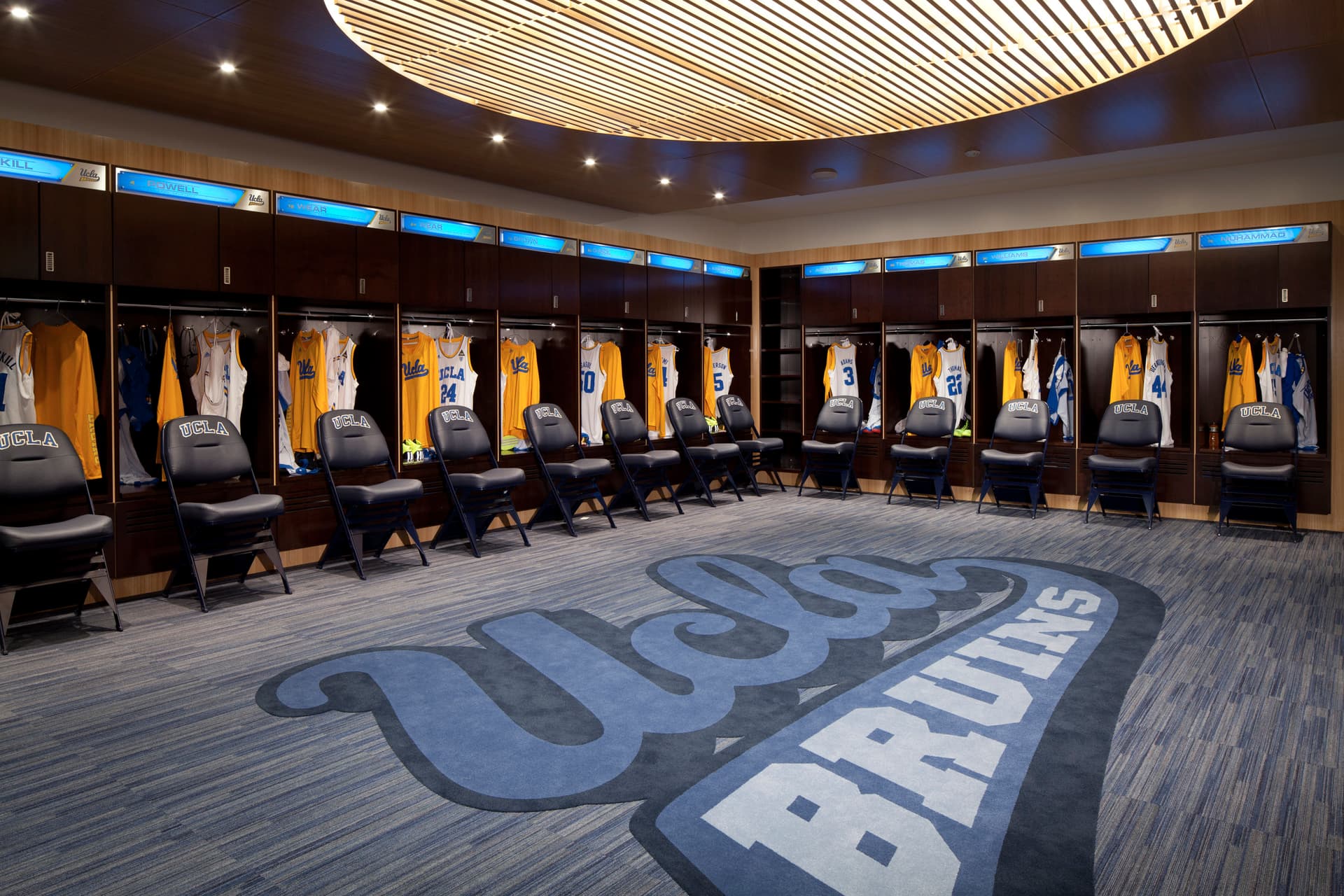 http://www.paulturang.com
Pauley Pavilion at UCLA.
NBBJ, PCL, Pauley Pavilion, UCLA, arena, basketball, dusk, education, exterior, sporting, sports