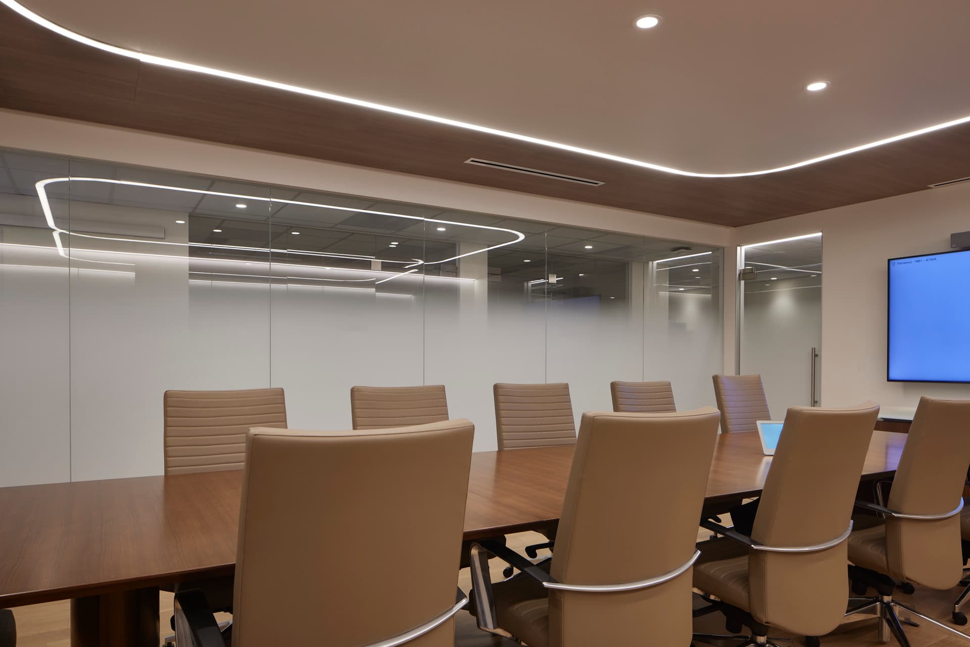 UCSF Health. University of California Medical Center healthcare clinics. Image license: NBBJ and UCSF. Copyright 2021 Benjamin Benschneider All Rights Reserved. Third party image use may be arranged by contacting Benjamin Benschneider. bbenschneider@comcast.net
UCSF HEALTH, UNIVERSITY OF CALIFORNIA MEDICAL CENTER, CLINICS, NBBJ