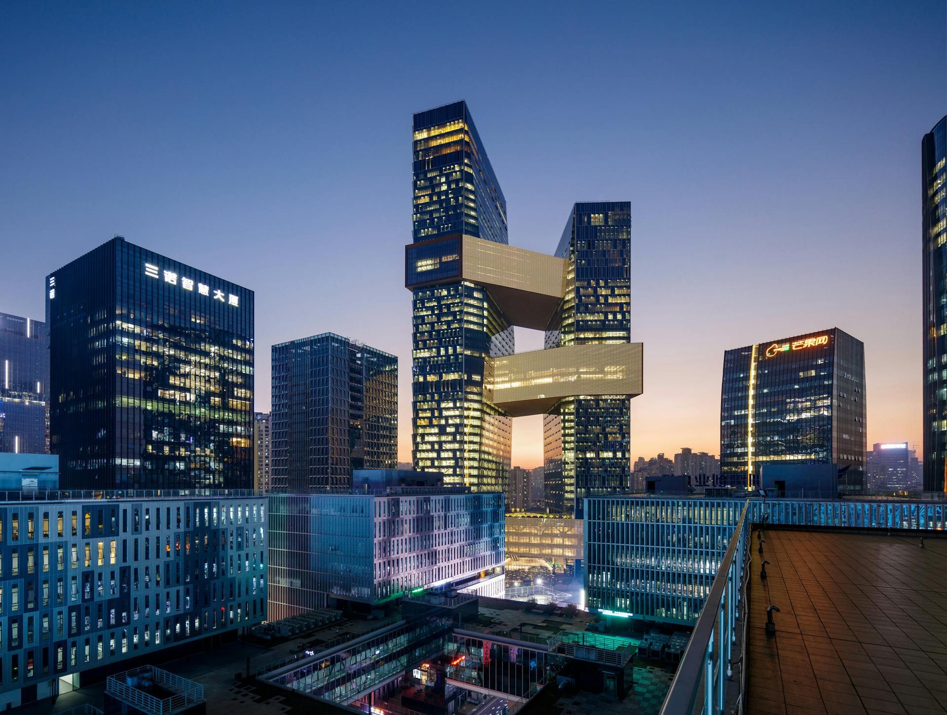 Shenzhen, corporate, headquarters, tech, Tencent, China, facade, LEED